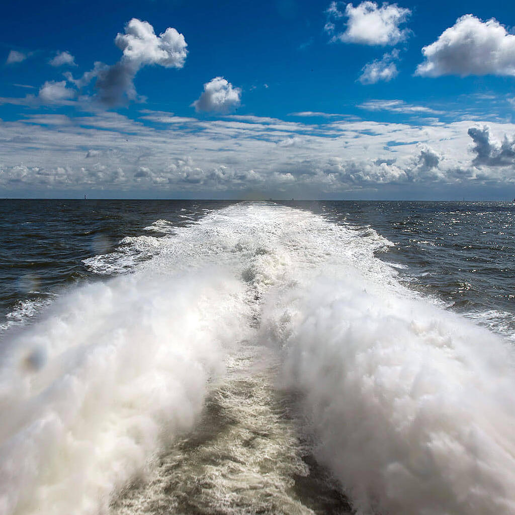The "Halunder Jet"'s foam 