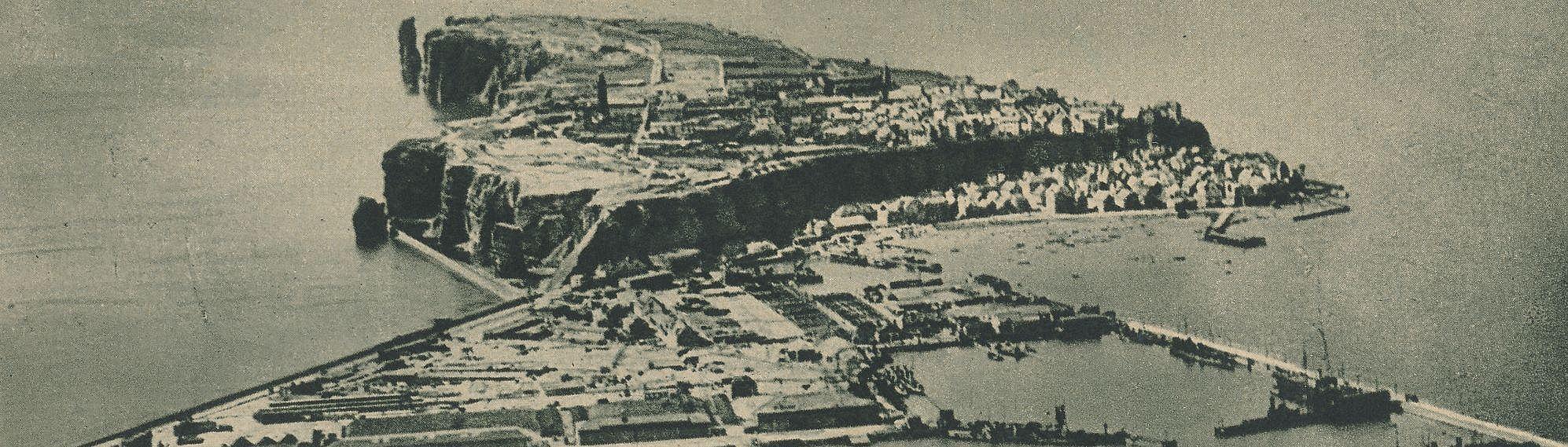 Historische Luftansicht von Helgoland.